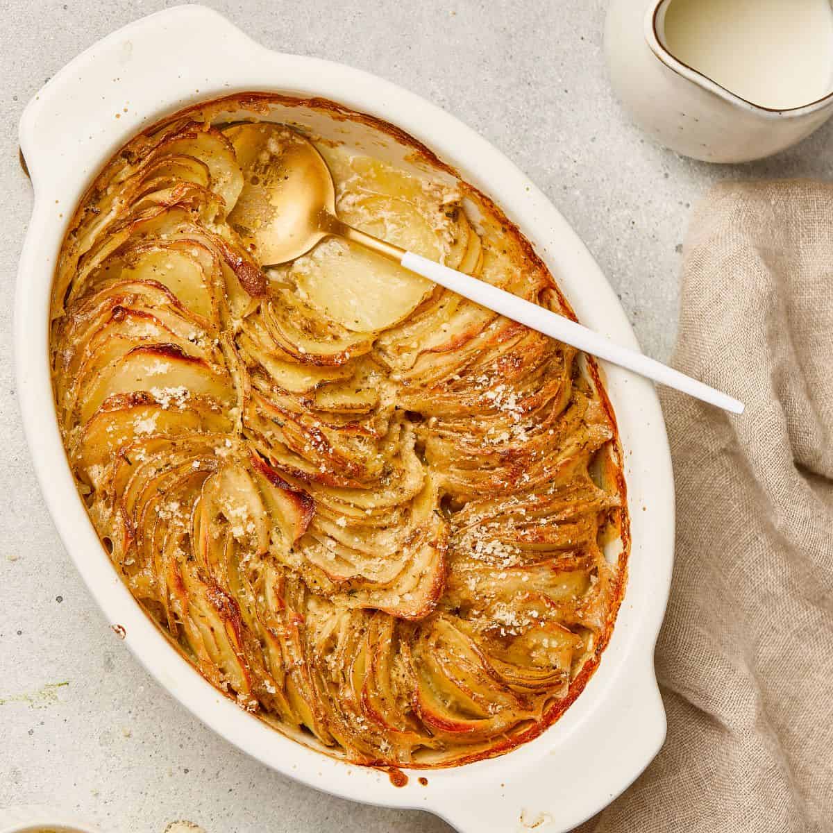 Garlic Parmesan Scalloped Potatoes 